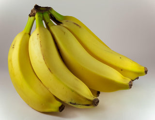 Bananen als bekannte Kaliumquelle im Vergleich zu regionalen Lebensmitteln mit hohem Kaliumgehalt