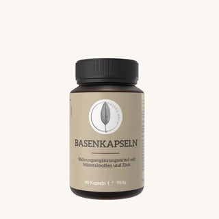 Braunglasdose Natura Nova Basenkapseln, Vorderansicht mit Etikett auf hellem Hintergrund