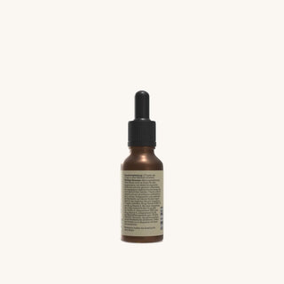Natura Nova Vitamin D3 K2 fluessig Tropfflasche mit Pipette Seitenansicht mit Zutatenliste und Anwendungsempfehlung